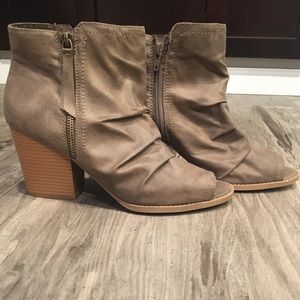Open-toe Slouch Bootie
